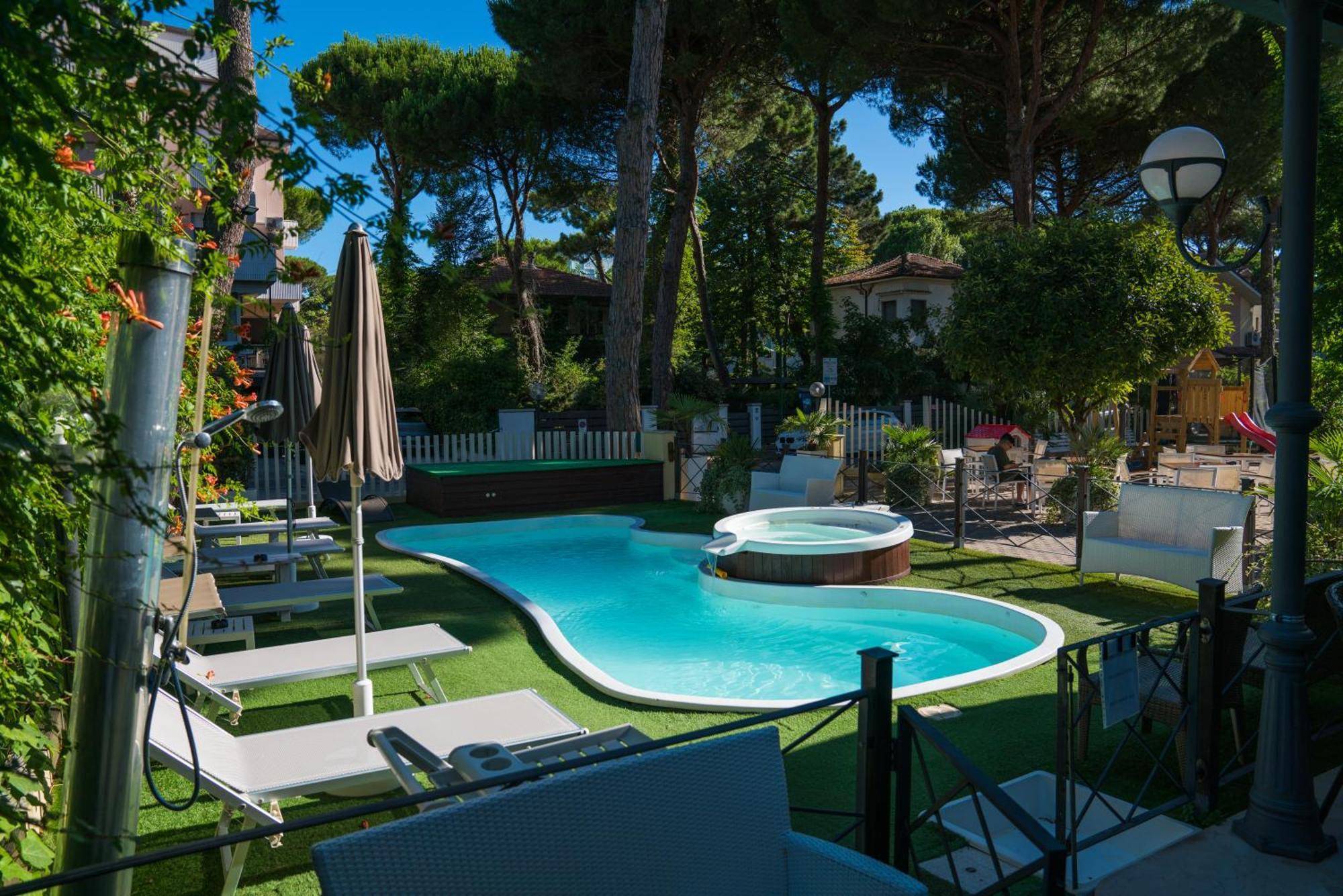 Hotel Europa Milano Marittima Eksteriør billede